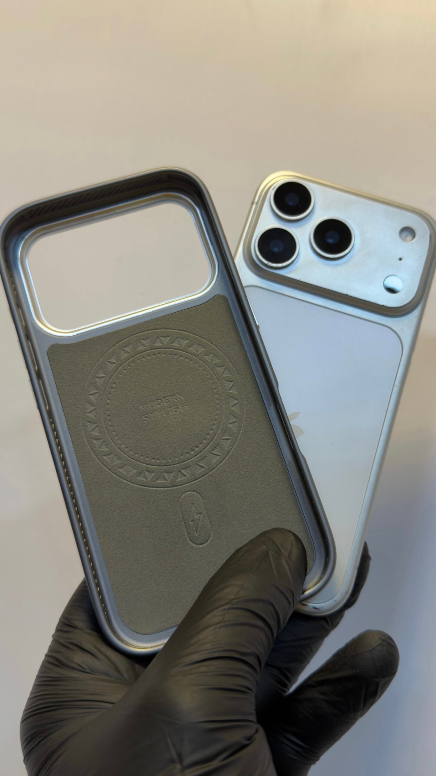 Metallic Textured Case Grey (S.No.- MTCG17P) - Image 3