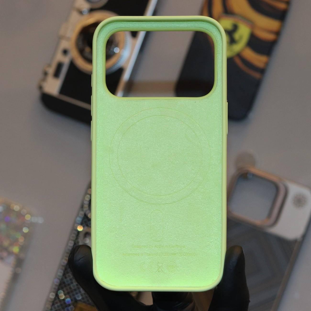 Silicone Case Neon Green (SCNG-17Pro) - Image 3