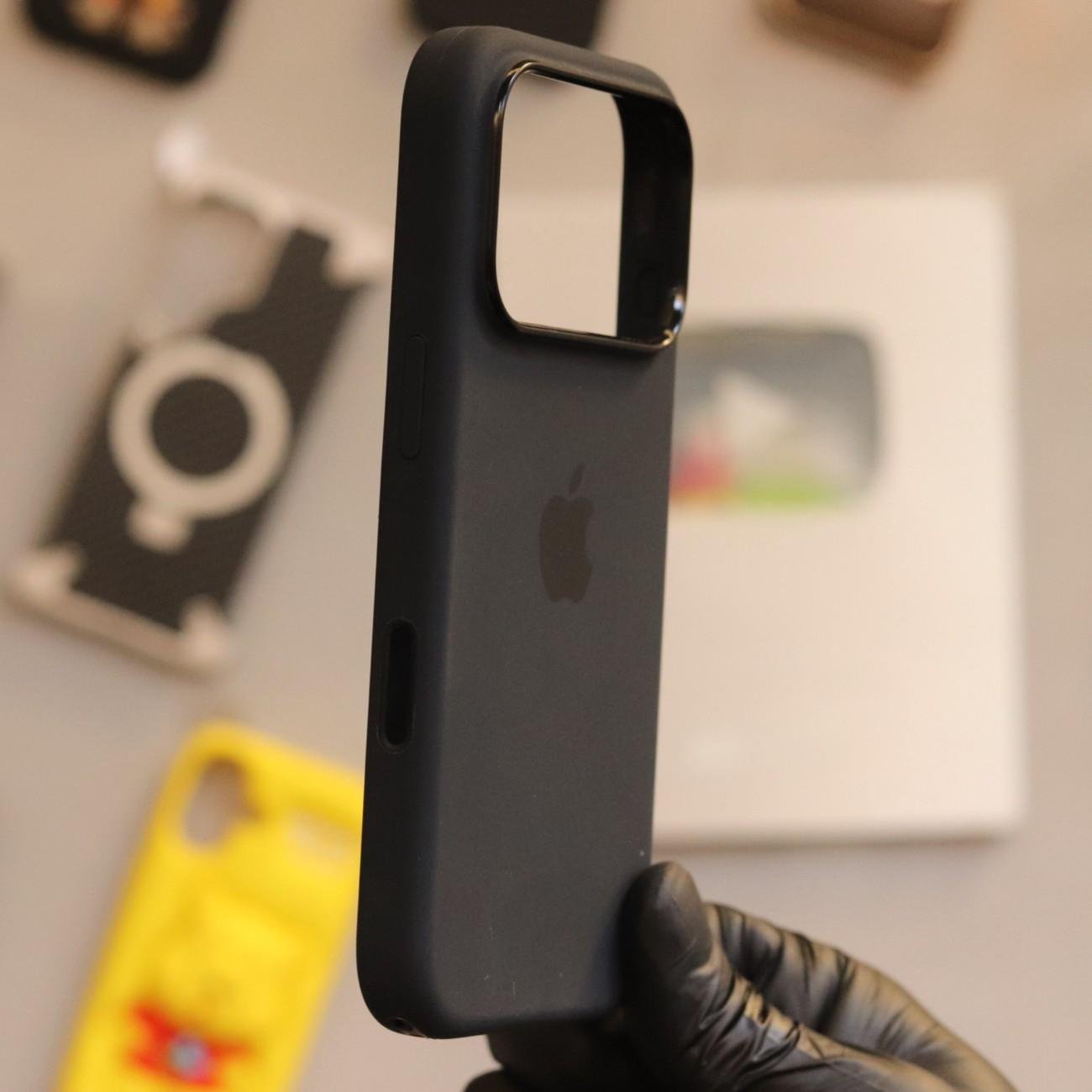 Silicone Case Black (SCBB-17Pro)