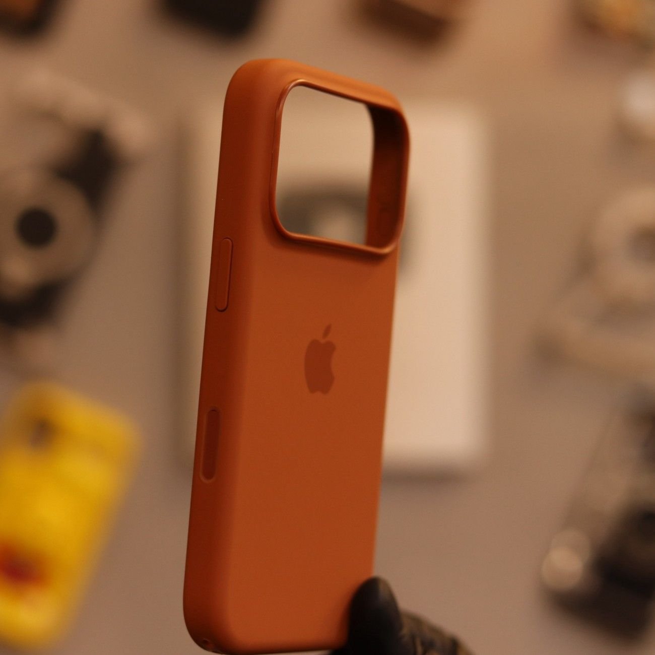 Silicone Case Brown (SCB-17ProMax) - Image 2