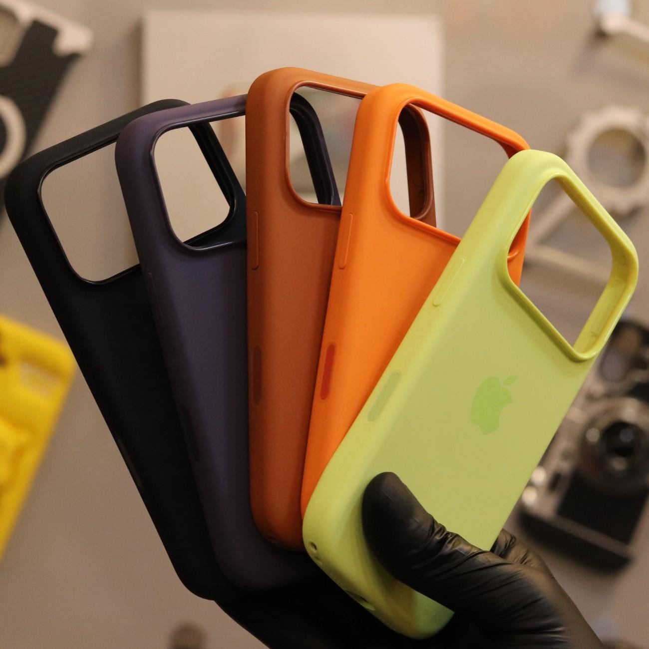 Silicone Case Neon Green (SCNG-17Pro) - Image 2