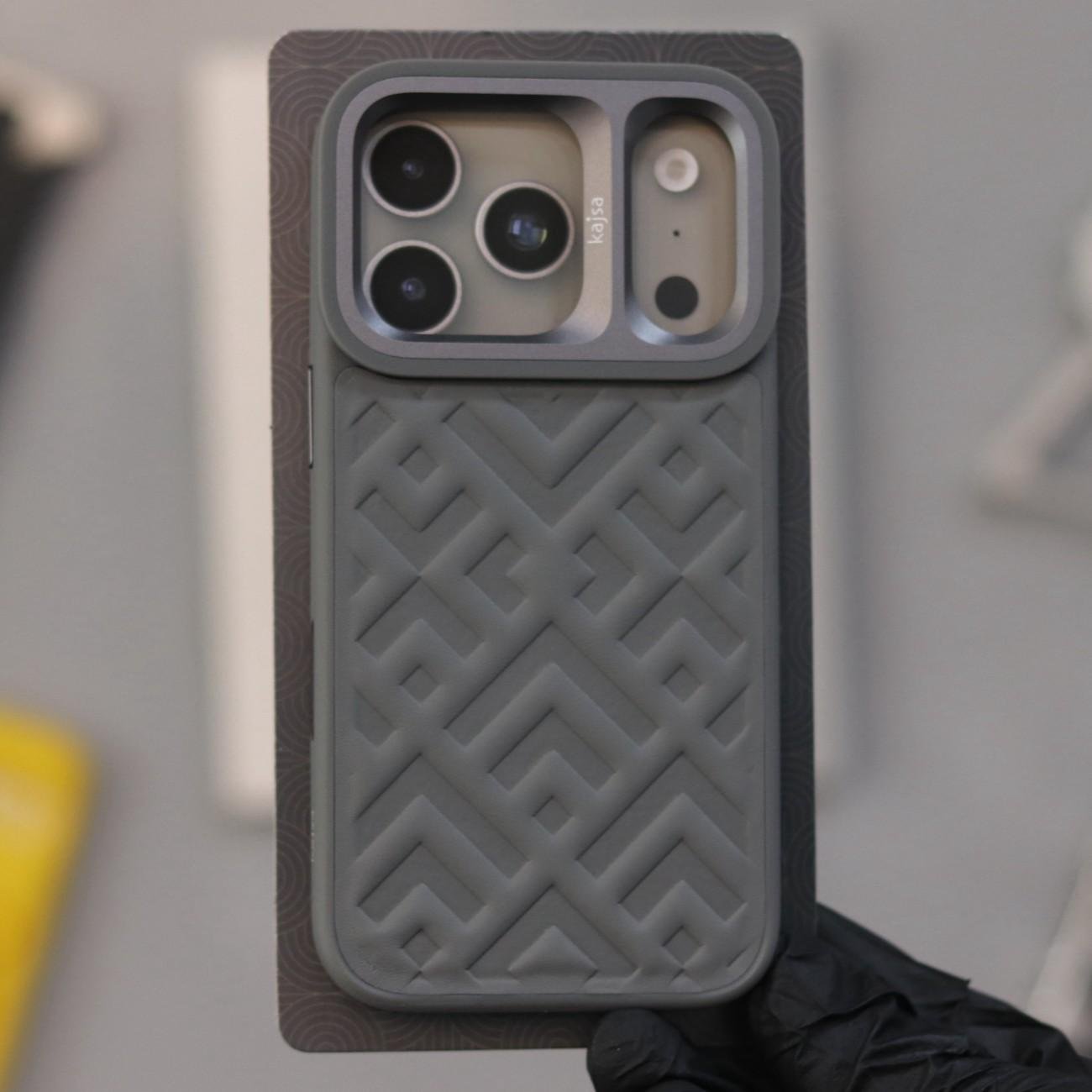 Kajsa Briquette Collection - Rhombus Back Case Grey (S.No. BCRBCG-17Pro)