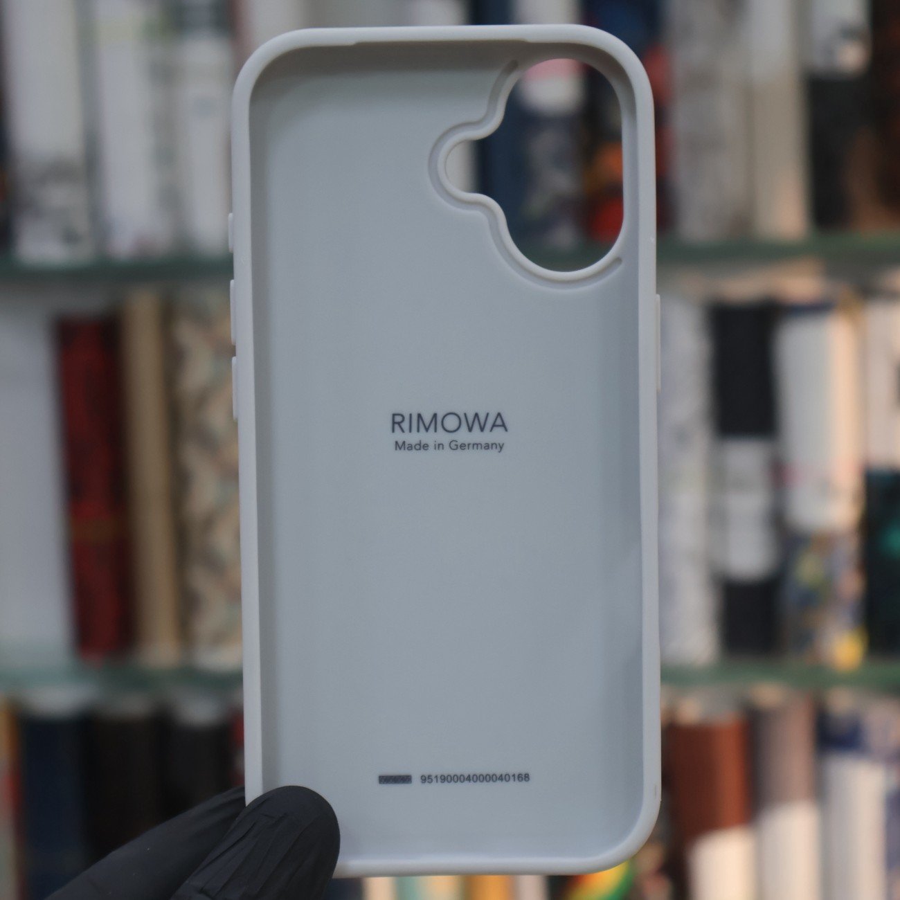 RIMOWA Premium Protection Case With Groove Design-Silver-iPhone 17 - Image 5